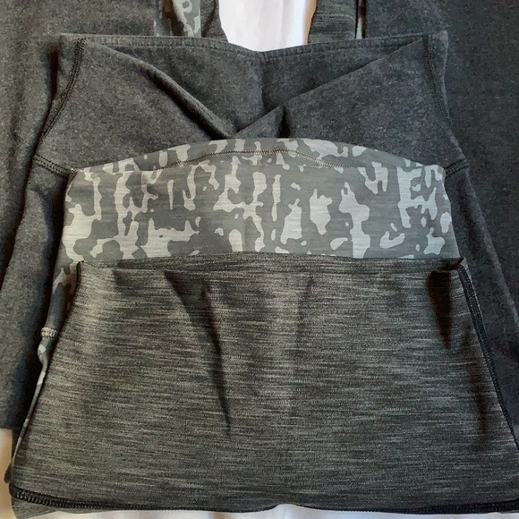Bundle of 3 Lululemon leggings size 2 - Picture 3 of 14
